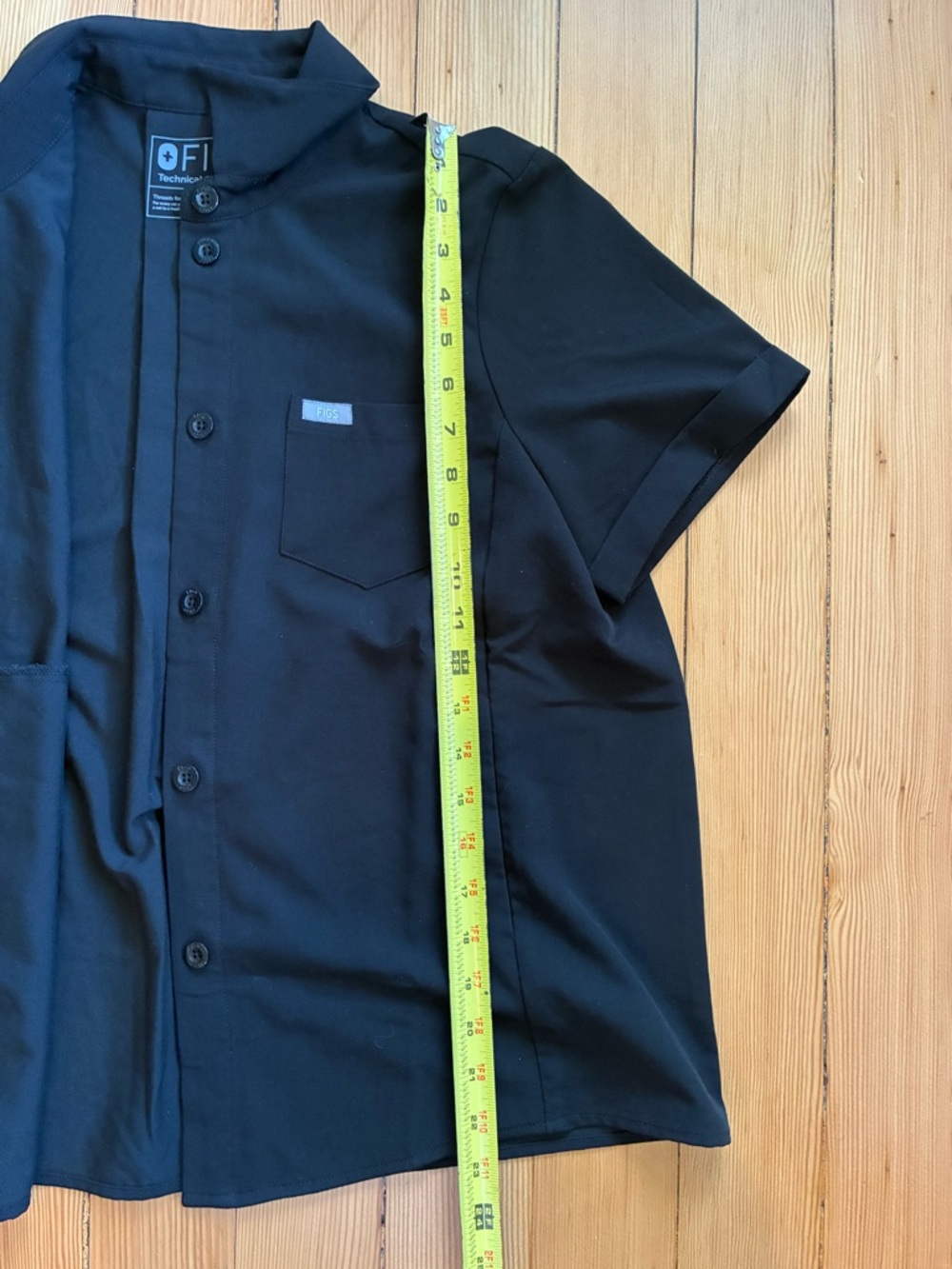 FIGS Women's Black Short Sleeve Button Front Top - Picture 8 of 10
